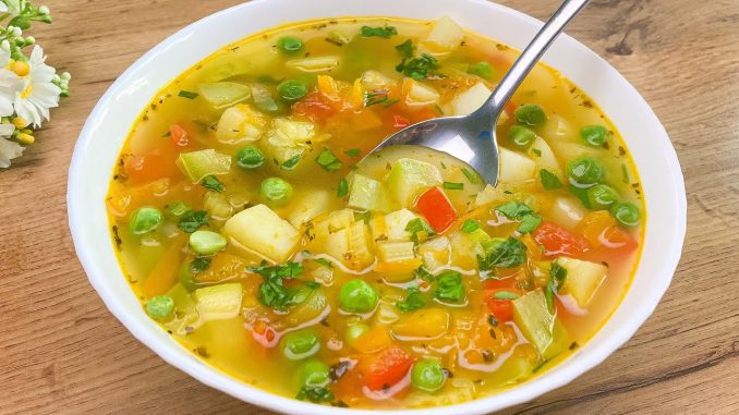 Supa od Povrća sa Krutonima od Parmezana