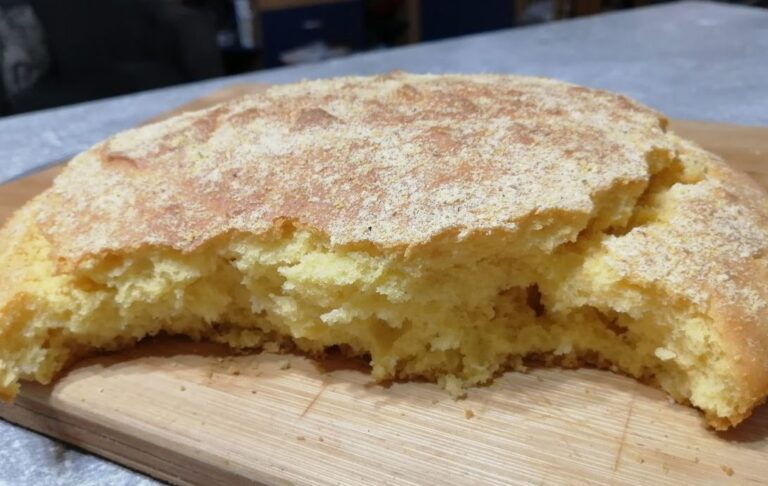 DOMAĆA KUKURUZNA POGAČA